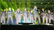 Armonía 10 puso a gozar a los fanáticos en 51 aniversario con invitados de lujo
