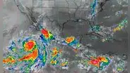 Huracán Jova se mantiene en categoría 5 y dejaría intensas lluvias en varios estados de México