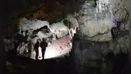 Hallan resto fósil de un bebé Homo sapiens dentro de una cueva de neandertales