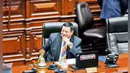 Alejandro Soto habría usado la misma tesis para obtener grados de magíster y doctor