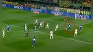 Luis Advíncula falló gol frente al arco tras genial pared con Edinson Cavani en Boca Juniors