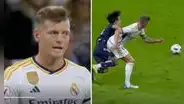 Kubo, jugador que tiró la camiseta de Perú, recibió fuerte patada de Kroos tras hacerle un 'caño'