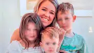 Mujer recibe diagnóstico terminal para sus 3 hijos: “Vete a casa y ámalos, no hay tratamiento”