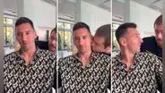 Lionel Messi recibe peculiar invitación con beso incluido de conductor: "¿Charlamos un ratito, bebé?"