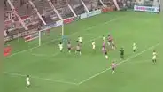 Luis Urruti define a placer para el 1-0 de Universitario y toman la punta del Torneo Clausura