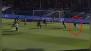 Kluiverth Aguilar anotó su primer gol en el extranjero tras hacerle un 'guachón' al arquero