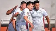 Melgar ganó 3-0 a Unión Comercio y tomó la punta del Clausura: dejó atrás a Alianza Lima y Cristal