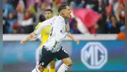 LDU goleó 3-0 a Defensa y Justicia con doblete de Paolo Guerrero por la Copa Sudamericana