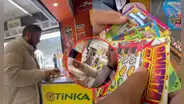 Joven peruano gastó sus ahorros en cartillas de Raspa y Gana, de LA TINKA, y se lleva gran sorpresa