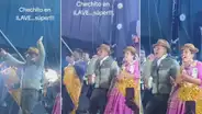 Chechito cantó y cautivó a los invitados de una festividad en Puno: “¡Qué dice el frío!”