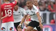 El clásico fue del Cacique: Colo Colo volteó el marcador en los descuentos y derrotó 2-1 a U. Católica