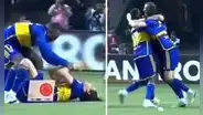 Edison Cavani se 'desmayó' de felicidad y Luis Advíncula lo levantó en el festejo de Boca Juniors