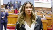 Ética investigará a congresista Amuruz por sus viajes al exterior en semana de representación