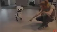 Disney presenta un simpático robot que planea usar en sus parques de atracciones