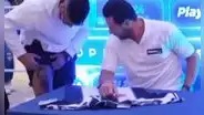 Hincha sorprende a Pizarro con un tatuaje de su rostro y el 'Bombardero' tiene inesperada reacción