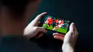 Perú vs. Chile por las Eliminatorias 2026: los megas que consumirás si ves el partido por celular