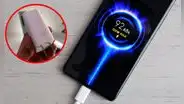 ¿Es peligroso cargar la batería de tu teléfono usando un cargador más potente?