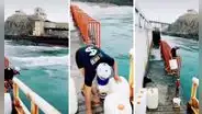 Ciudadano llega hasta playa de Arequipa para llevar agua de mar a Bolivia: "Tenemos pedidos"