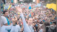 Venezuela: Tres renuncias de candidatos le dan protagonismo a María Corina Machado