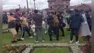 Universitario vs. Cusco FC: hinchas cremas alteraron el orden en la plaza Mayor de Cusco