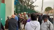 Adultos mayores denuncian maltrato en el Hospital Naylamp