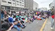 Más de 1.000 alcaldes protestan en los exteriores del Congreso para exigir aumento de presupuesto
