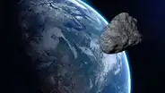 Astrónomos sugieren que un fragmento de la Luna estaría orbitando la Tierra desde hace casi 100 años