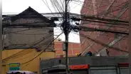 Defensoría exhorta al MTC a quitar el cableado en desuso o en mal estado de la vía pública