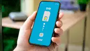¿Cómo saber si tu smartphone es compatible con una eSIM y qué beneficios puedes tener?