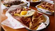 Ruta de la salchipapa: 3 de los mejores restaurantes para probar este plato callejero en LIma