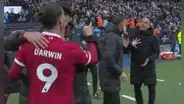 Darwin Núñez casi se pelea con Guardiola, y Jürgen Klopp tuvo que sujetarlo para calmarlo