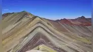 Cierran ingreso a montaña de Siete Colores tras peleas en Cusco