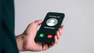 ¿Cómo evitar las llamadas ‘fantasma’ que no contestan y te cuelgan? Las soluciones a tomar