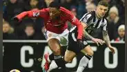 Newcastle ganó 1-0 ante Manchester United: los diablos rojos se alejan de la Premier League