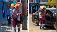 ¡Amor de padre! Hombre sale a trabajar de payasito y cargando a su hijo en su espalda en Moquegua