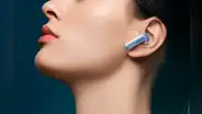 ¿Escuchas música con audífonos bluetooth? Por esta razón tu lado izquierdo se descarga más rápido