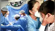 ¡El amor más puro! Madre dona riñón a su hijo y logra salvarlo de una insuficiencia renal terminal