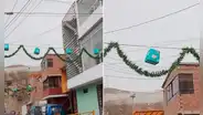 Peruanos decoran las calles de SAN JUAN DE LURIGANCHO con cajas de panetón D'Onofrio: “Solo en Perú”