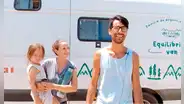 Turista que viaja hacia Alaska en casa rodante se sorprende con las playas de Punta Sal