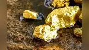 Oro se acerca a máximos de 3 semanas por apuestas de recorte de tasas en EE. UU.