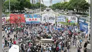 Argentina: numerosas protestas contra DNU de ajuste económico de Javier Milei