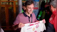 Fabián Bustos llega a Perú para ser presentado como nuevo DT de la 'U'