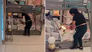 Mujer aprovecha cama en tienda de mall de San Juan de Lurigancho para cambiar pañal de su bebé