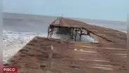 Ica: fuerte oleaje anómalo derrumba parte de histórico muelle en Pisco