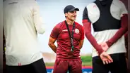 Bustos pide refuerzos en Universitario: el perfil de jugador extranjero que busca para el centenario
