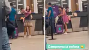 Mujer saca ropa de su maleta y se la pone encima para evitar pagar sobrecosto en aeropuerto del Perú