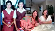 Mexicanas conmueven en TikTok al buscar a su trilliza perdida: "Te buscamos, hermana"