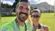 ¡Se casa! José Peláez pide la mano a su pareja en helicóptero, pero ella no escucha nada
