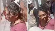Puneños echaron con insultos a ministra de Cultura Leslie Urteaga
