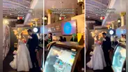 Novia sorprende a invitados al instalar módulo de Starbucks en su boda: “Café para los nervios”